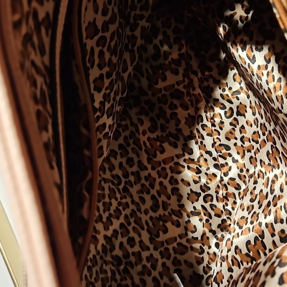 Unbranded Pink Shoulder Bag With Chain Straps - Picture 10 of 14